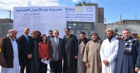 حكاية قرية تحول اسمها من "باب العبيد" إلى "باب الأحرار".. وأصبحت نموذجا حضاريا ببحيرة مريوط.. شهدت مشروعات تنموية بتكلفة 15 مليون جنيه وفرت لأهلها "حياة كريمة".. تطوير وتسقيف 45 منزلا.. توزيع 30 مركب صيد.. صور