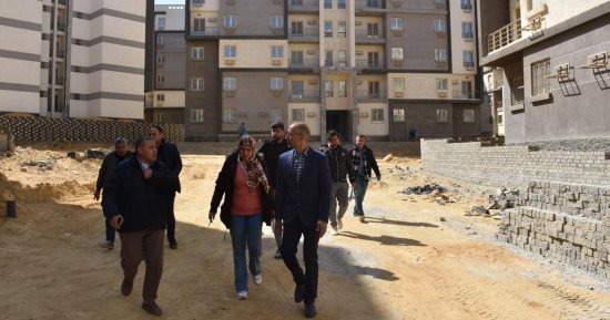 رئيس جهاز مدينة القاهرة الجديدة يواصل جولاته لمتابعة سير العمل بالمشروعات