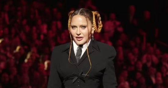مادونا تعترف بإجراء عملية تجميل قبل الظهور فى حفل جرامى.. صور