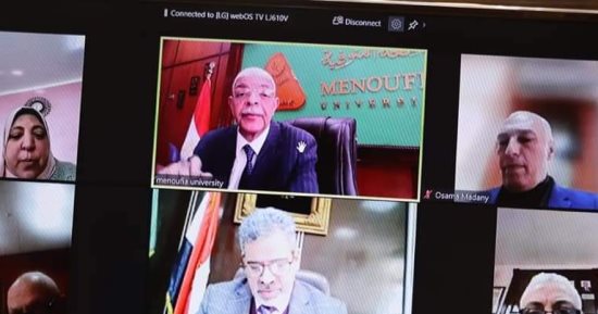 أعضاء هيئة التدريس بجامعة المنوفية يتبرعون بأجهزة طبية للمستشفى الجامعى