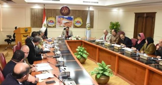 محافظ مطروح: توزيع أماكن مشروع وحدات الطعام المتنقلة.. وإقبال كبير من الشباب