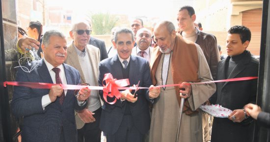 محافظ الغربية يفتتح وحدة غسيل كلوى وحضانة أطفال بمركزى طنطا والسنطة.. صور