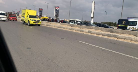 إصابة شخص فى حادث تصادم سيارة على طريق الإسكندرية الصحراوى.. صور 