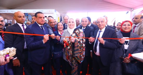 وزيرة التضامن تفتتح معرض ديارنا للحرف اليدوية والتراثية بحضور 6 وزراء.. صور