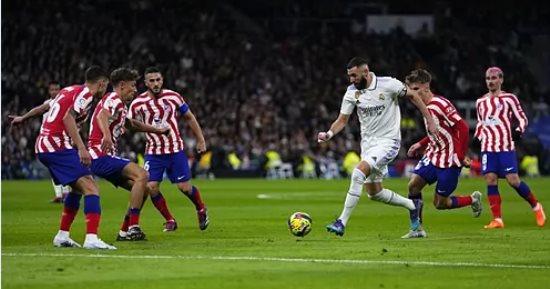 بنزيما على رأس غيابات ريال مدريد ضد إسبانيول فى الدوري الإسباني