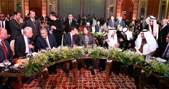 وزير البترول والثروة المعدنية يشارك دولة الكويت احتفالاتها الوطنية