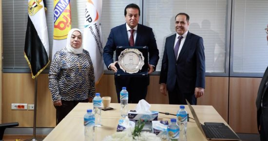 رئيس أكديما تعلن إنتاج الأنسولين القلم بطاقة 12 مليون وحدة سنويا لأول مرة فى مصر.. وتؤكد: نستهدف تحقيق الاكتفاء الذاتى من الأدوية الاستراتيجية وتوجيه باقى الإنتاج للتصدير