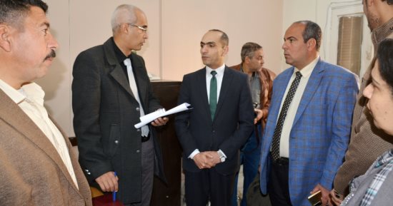 نائب محافظ سوهاج يتفقد سير العمل بالمركز التكنولوجى لخدمة المواطنين 