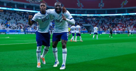 الهلال السعودى يستعرض عضلاته على الدحيل بخماسية فى الشوط الأول.. فيديو