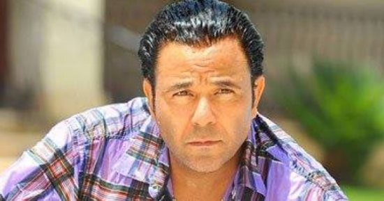 محمد فؤاد ينتهى من تأدية مناسك العمرة