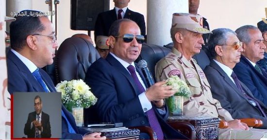 الرئيس السيسي: تجهيز 600 ألف فدان للزراعة فى سيناء مع نهاية العام الجارى