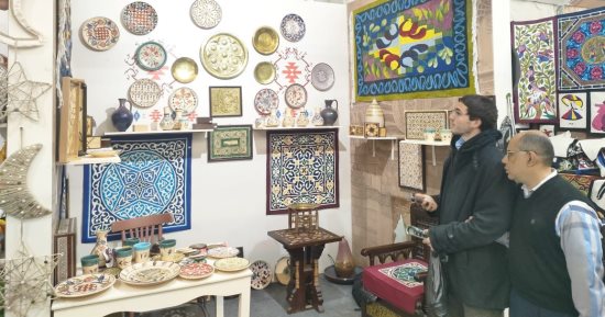 إقبال جماهيري على أجنحة وزارة الثقافة المشاركة في معرض ديارنا