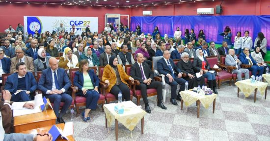 "تعليم الإسكندرية" تنظم محاكاة لمؤتمر المناخ cop27 لطلبة المدارس.. صور
