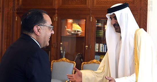 رئيس الوزراء القطرى يقيم مأدبة غداء لنظيره المصرى