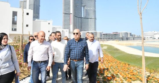وزير الإسكان يشدد على الالتزام بالجدول الزمنى لتنفيذ مشروعات المدينة التراثية
