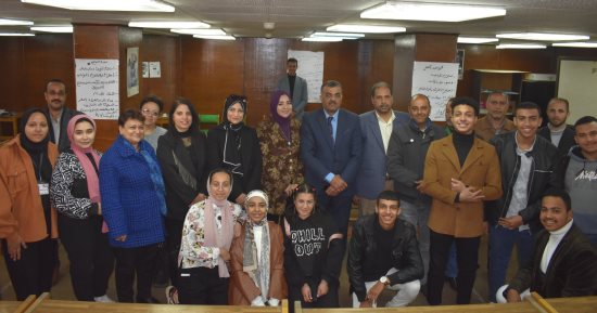 "المهارات الحياتية للاتحادات الطلابية" ندوة بمركز النيل للإعلام بسوهاج.. صور