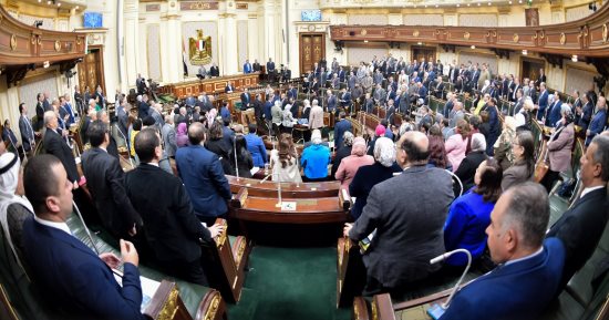 "النواب" يوافق على مشروع قانون بإعفاء المكونات المستوردة لإنتاج هواتف محمولة من ضريبة رسم الدمغة