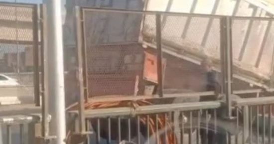 الصور الأولى لحادث تصادم سيارة ملاكى ونقل وأتوبيس أعلى الدائرى