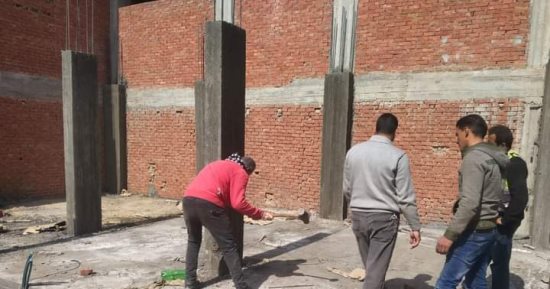 إزالة 3 حالات بناء مخالف فى المنتزه أول بالإسكندرية