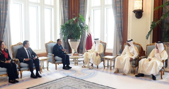 أمير قطر: الفترة المقبلة ستشهد زيادة فى حجم الاستثمارات القطرية بمصر