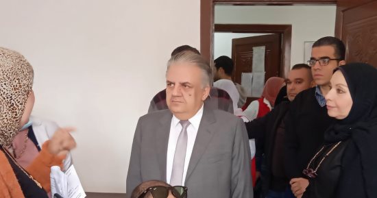 وكيل "صحة الدقهلية" يتفقد فعاليات مبادرة فحص المقبلين على الزواج بالمركز العام