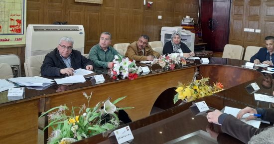 التوسع فى المشروعات وتشجيع الاستثمار على أرض سيناء