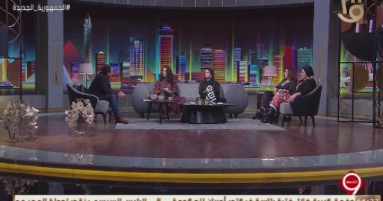 المشاركات في معرض ديارنا في ضيافة يوسف الحسيني في "التاسعة"
