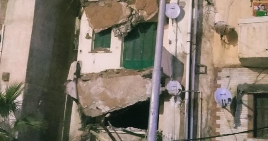 انهيار بلكونات عقار دون إصابات بمنطقة بحرى فى الإسكندرية 