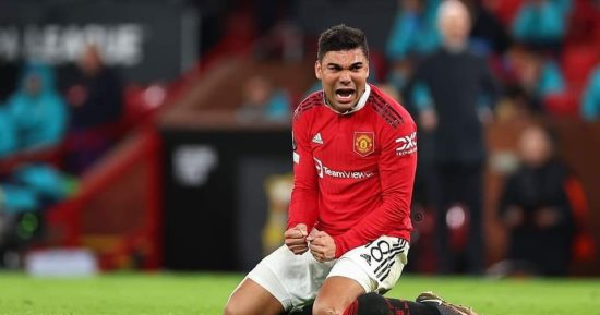 كاسيميرو مهدد بالغياب عن مان يونايتد ضد بيتيس فى الدورى الأوروبى