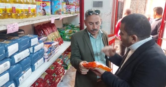 صحة بنى سويف تحرر 27 محضرا فى حملة على الأسواق بمدينة إهناسيا