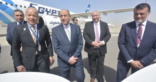 وزير الطيران يشهد مراسم تسليم أولى طائرات الإيرباص A321 NEO.. صور 