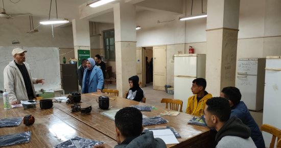 القوى العاملة بكفر الشيخ تنظم دورات تدريبية بمراكز التدريب المهنى للفتيات والشباب