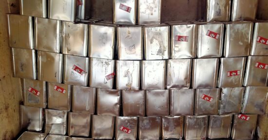 ضبط 464 عبوة مواد غذائية و5950 مشروبات غازية و1450 عبوة زيت زيتون فاسد بالغربية