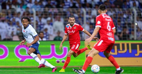 الوحدة يقتنص تعادلا قاتلا من الهلال فى الدورى السعودى.. فيديو