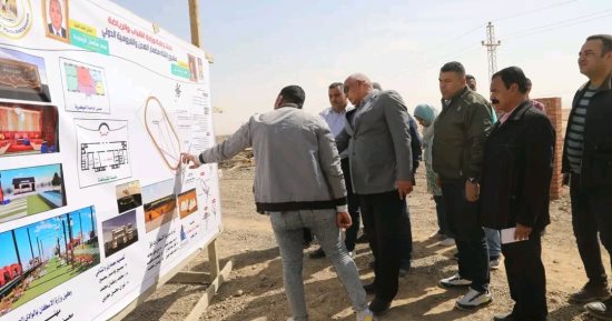 محافظ الوادي الجديد يتفقد أعمال إنشاءات نادى الهجن والفروسية بالخارجة.. صور 