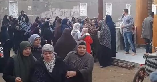 تشييع جنازة طفلة ماتت نتيجة عملية لوز بمركز صحى فى المنوفية 