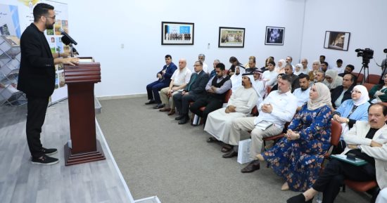 قراءات شعرية تشدو للأوطان والوجدان فى بيت الشعر بالشارقة.. صور