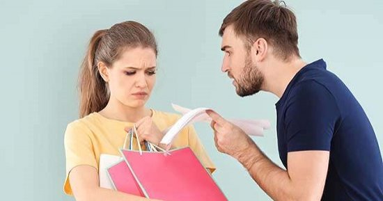 6 مؤشرات تحذر من بخل الرجل خلال الخطوبة.. "اعرفيها قبل ما تدخلي في الجد"