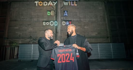 رسميا.. بايرن ميونخ يجدد عقد مهاجمه الكاميرونى موتينج حتى 2024