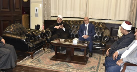 تفاصيل لقاء وزير الأوقاف ومحافظ الأقصر مع قيادات الدعوة.. صور