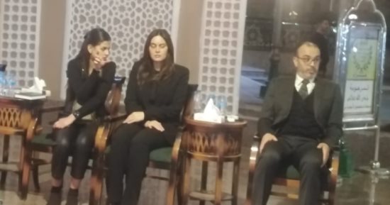 بدء عزاء والدة رشا مهدي بمسجد الشرطة وطارق لطفى وبشرى أول الحضور 
