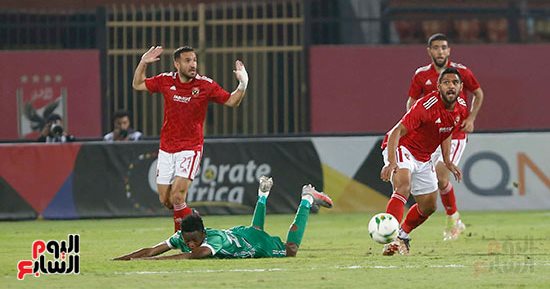 كولر يدفع بالقوة الضاربة فى تشكيل الأهلي أمام الهلال السوداني.. كهربا وأفشة وعبد القادر وتاو فى الخط الهجومي للأحمر.. "دكة" بطل مصر تضم ديانج وقندوسي والشحات فى مباراة الحسم والتأهل فى البطولة القارية