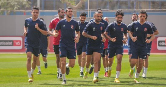 محاضرة نظرية وأخرى بالفيديو لـ كولر مع لاعبى الأهلي فى جنوب أفريقيا