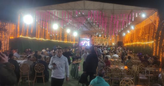 أهالى الباجور فى المنوفية يشاركون عروسين من دار الأيتام فرحتهما