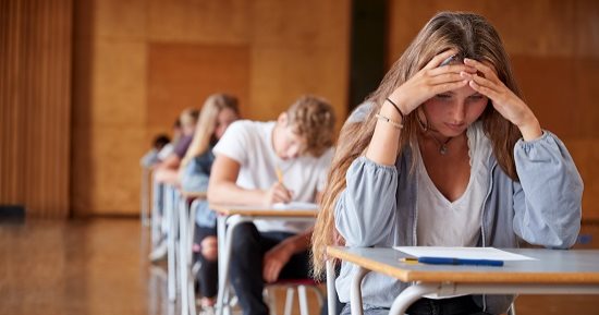لو عندك امتحان أو انترفيو مهم.. 7 أحجار كريمة تقلل من توترك أبرزها السترين