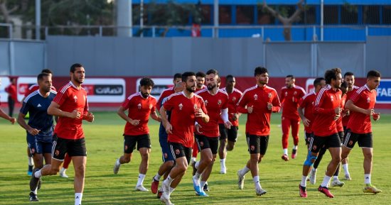 الأهلي يختتم استعداداته لمواجهة المقاولون العرب بالدوري.. صور 