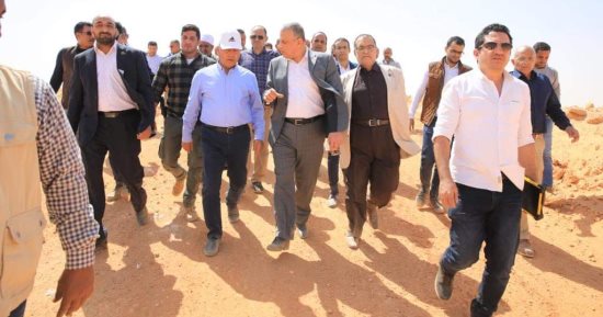 النقل تحدد مسار القطار الكهربائى السريع فى المسافة من مطار سوهاج حتى فرشوط.. صور