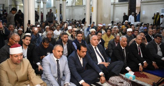 محافظ قنا يشهد الاحتفال بالنصف من شعبان والليلة الختامية لمولد القنائى.. صور