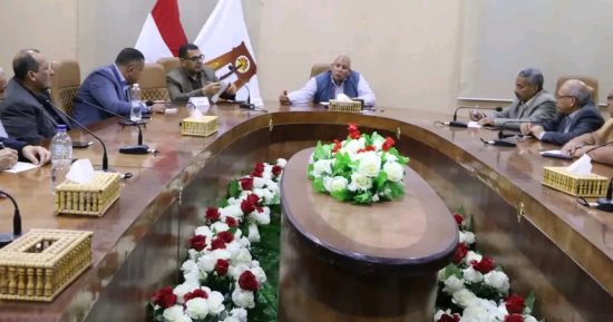 محافظ الوادى الجديد يوجه بحصر أعداد العاملين المتقاضين للحد الأدنى للأجور