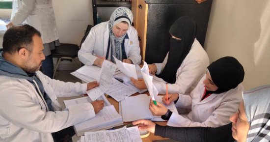 الكشف الطبى على 1025 مواطنا فى قافلة طبية بقرية "الدعاء" فى بلطيم ضمن حياة كريمة